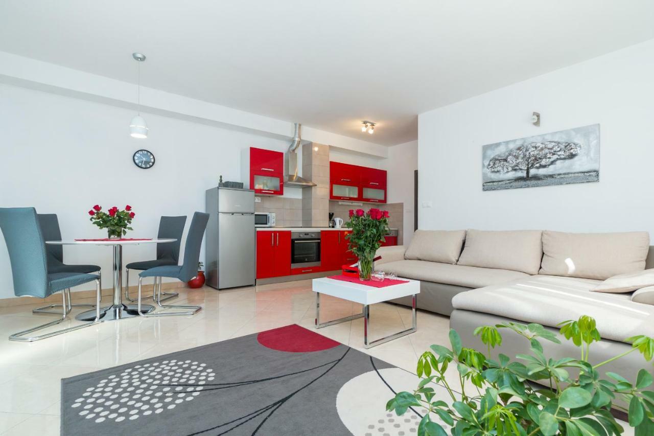 Apartment Jurasin Kaštela Eksteriør bilde